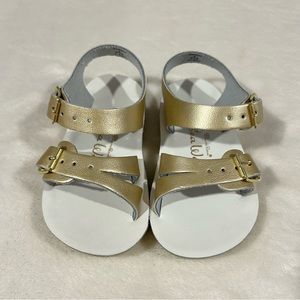 Brand New Gold Sun-San Sea-Wee Salt Water Sandals